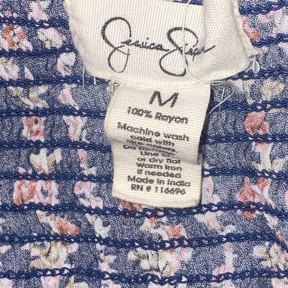 Jessie's Girl Floral Jumpsuit by Jessica  Simpson Size Medium - Picture 7 of 7
